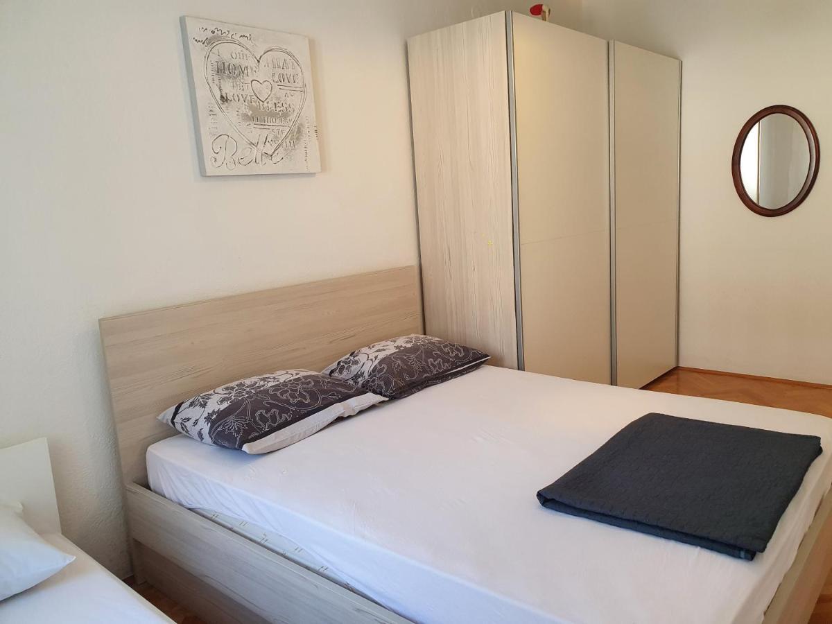 Apartman Gojak Makarská Exteriér fotografie